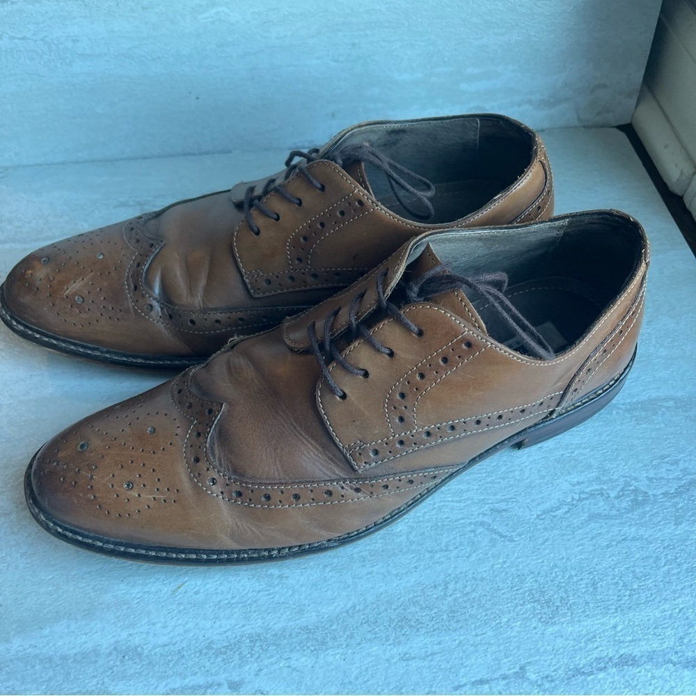 ** Joseph Abboud  Wingtip Leather Oxfords Brown Size 9